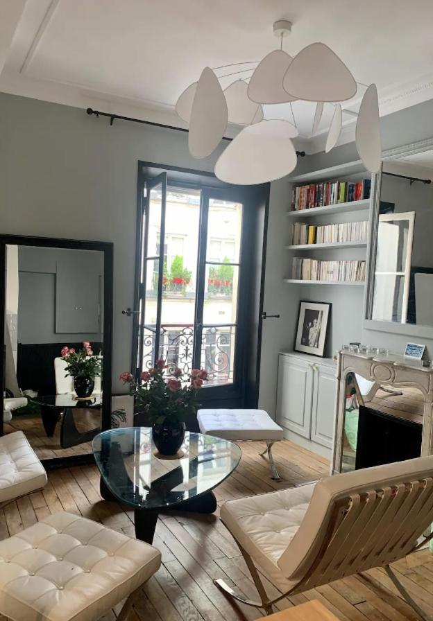 Heart Of Marais Calm And Charming New Apartment