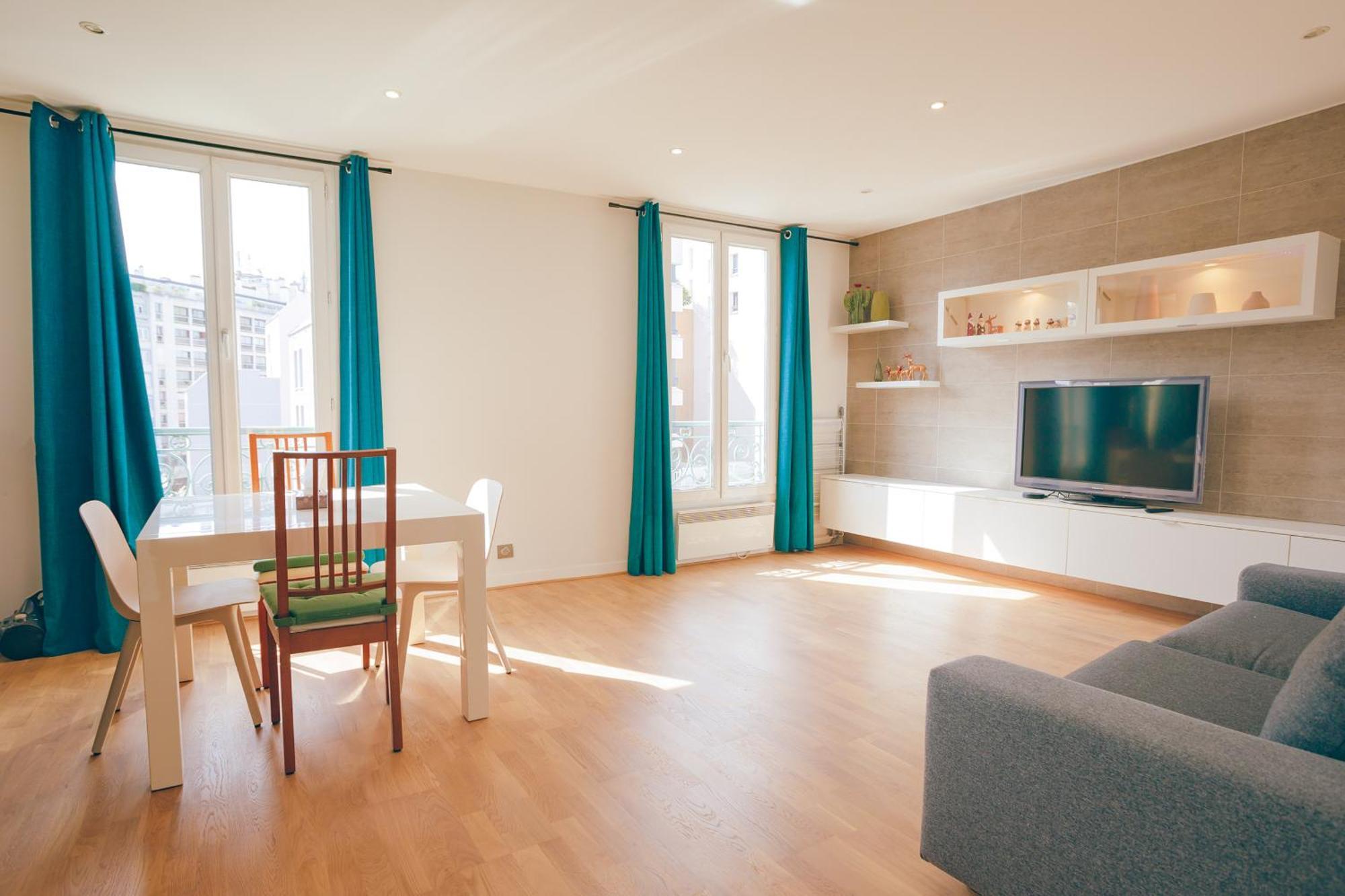 Apartment Paris15em Charles Michels