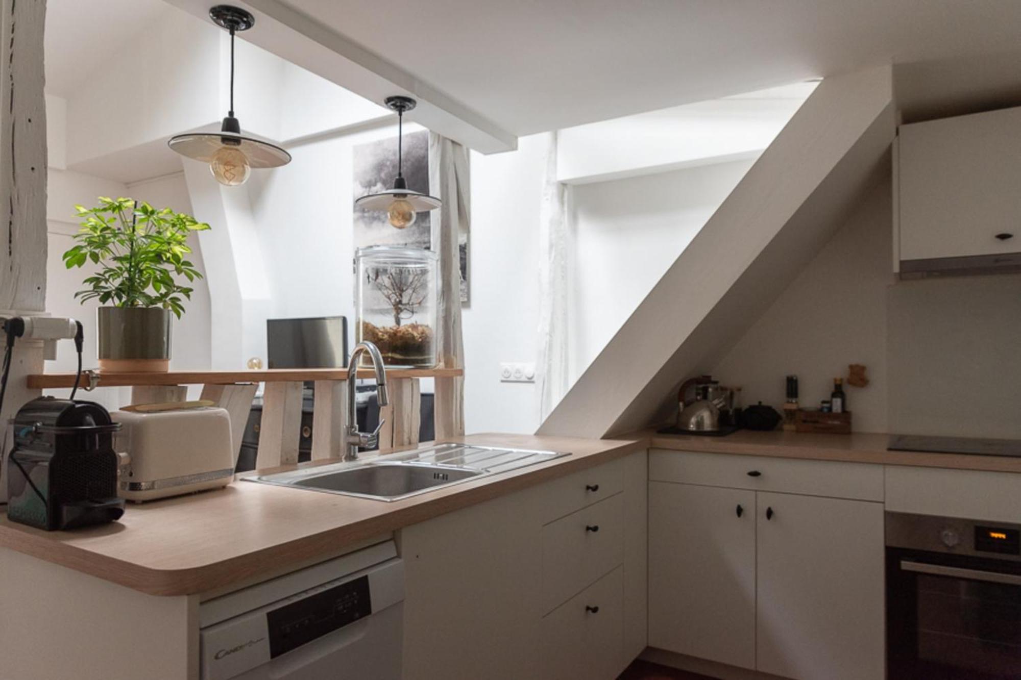 Apartment Atypical Duplex Near Pere Lachaise