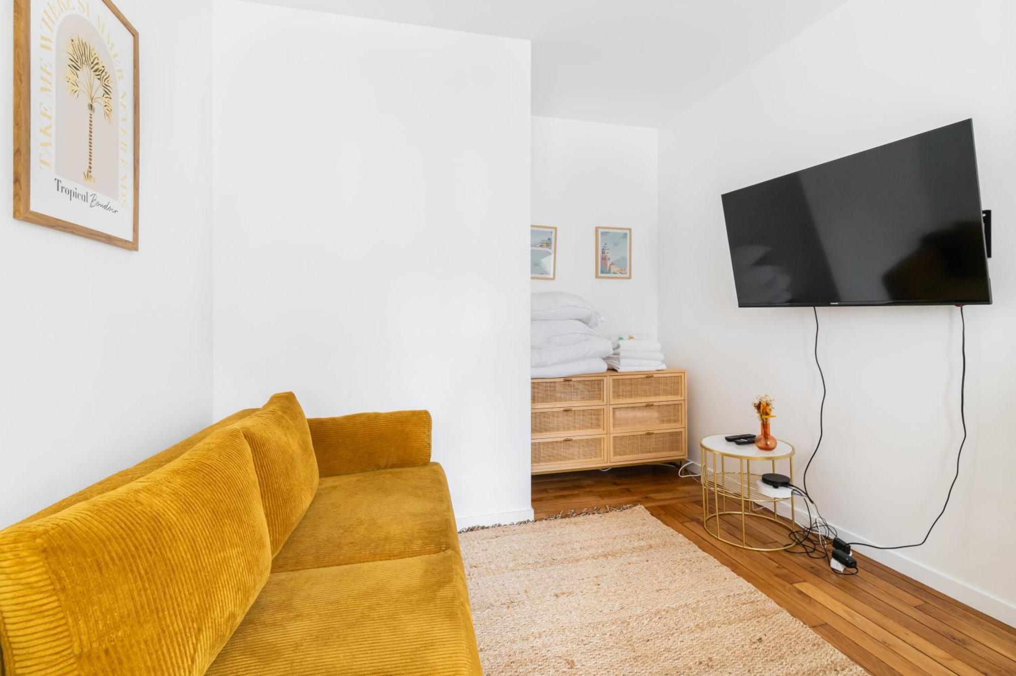 Jolie 2 Pieces Proche Metro - 19 - 4p - Flat-guest Apartment