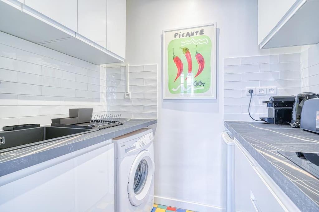 Apartment 3 People Voltaire-saint Ambroise Paris