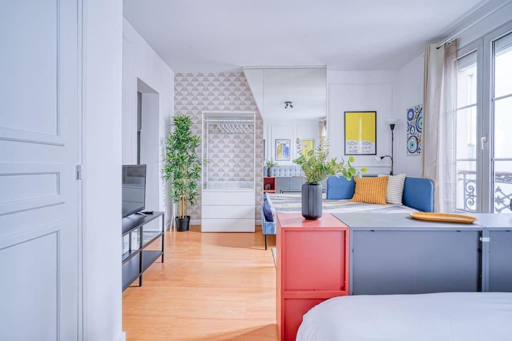 Apartment 3 People Voltaire-saint Ambroise *