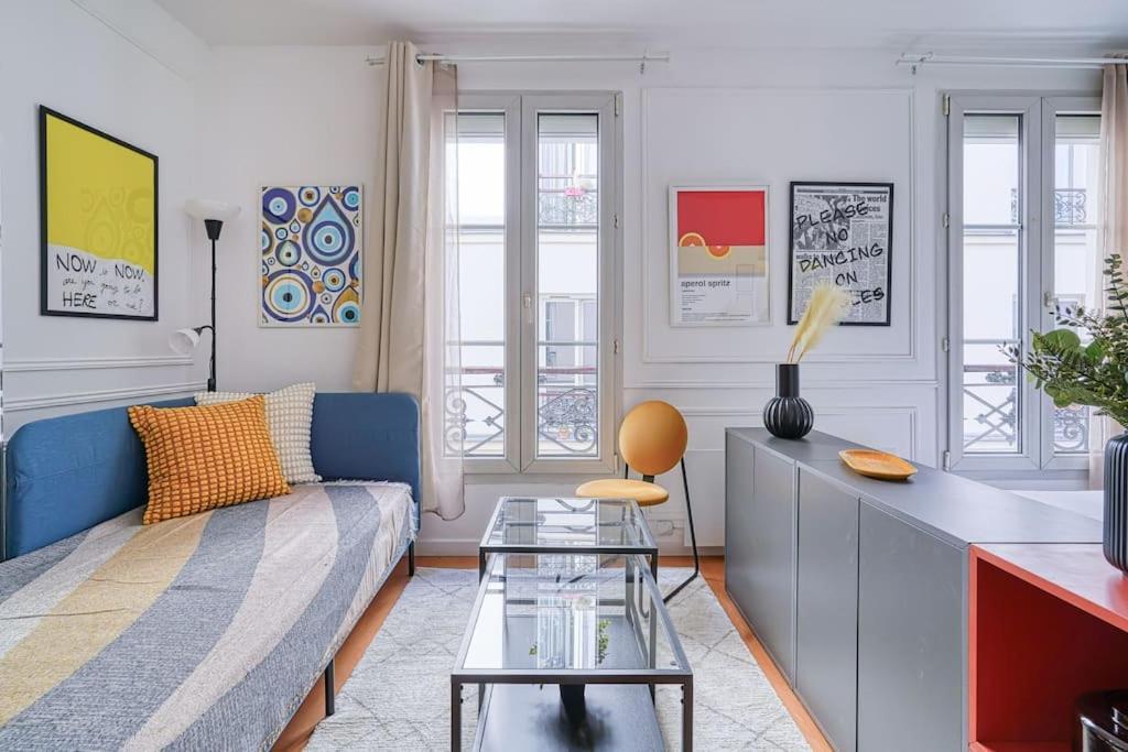 3 People Voltaire-saint Ambroise * Paris