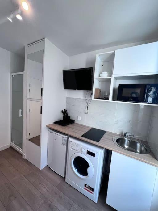 Apartment Montmartre - Equipe - 1p Paris