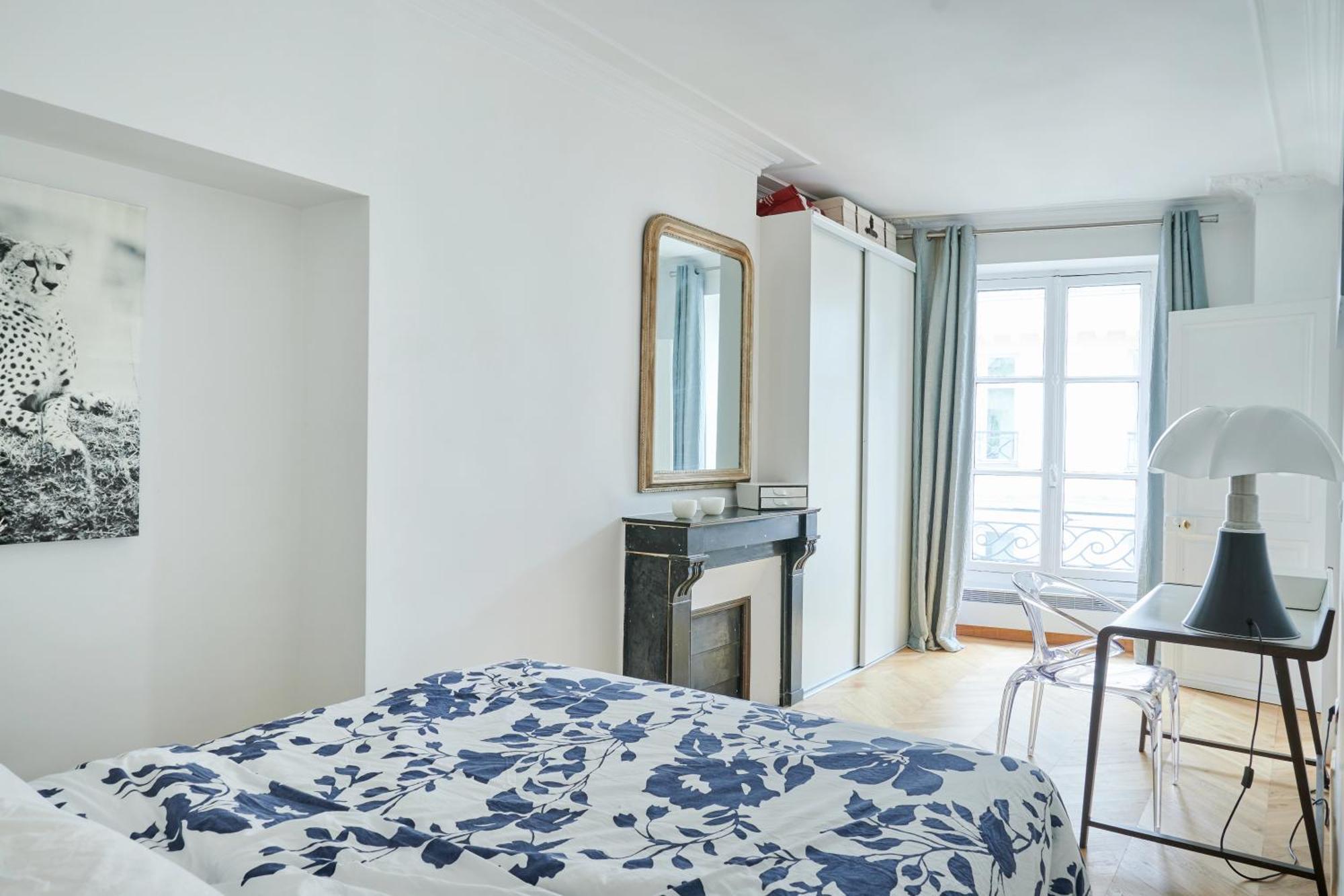 Apartment Elysee/fg St Honore- 2 Pieces De Luxe Paris