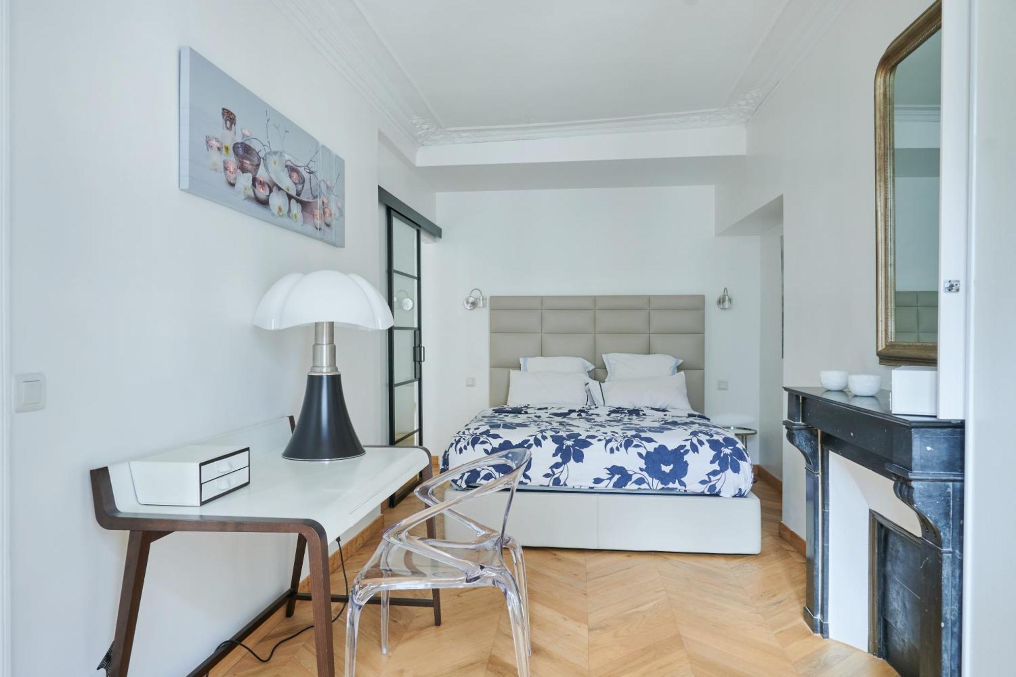 Apartment Elysee/fg St Honore- 2 Pieces De Luxe Paris