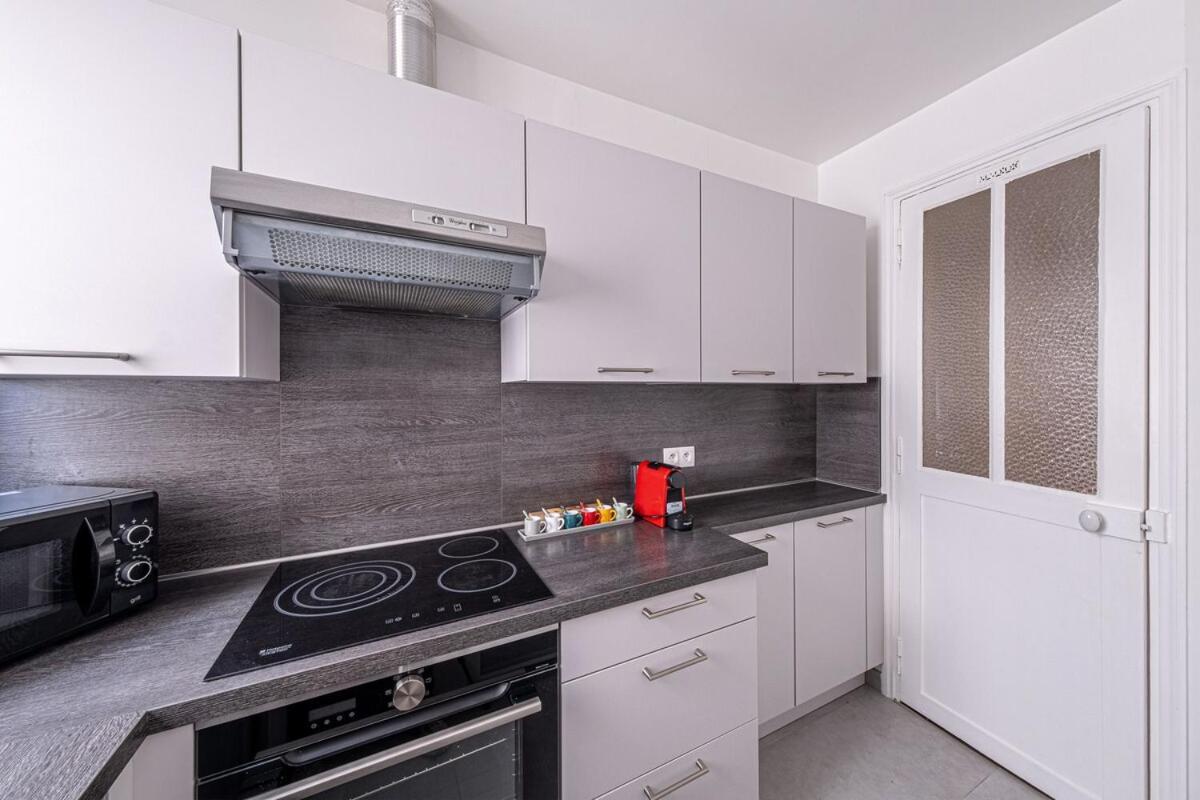 Apartment P4 Appart Parisien Proche Champs Elysees Paris