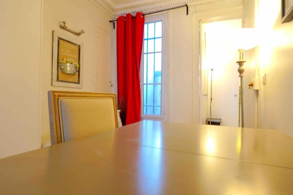 Spacious Studio Near Montorgueil * Paris