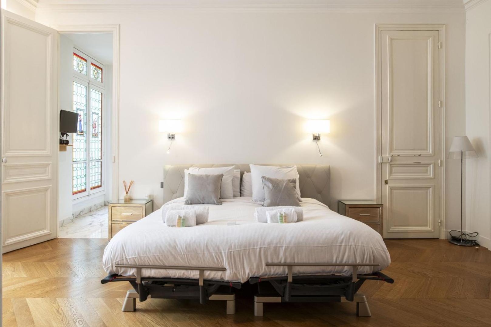 Deluxe St Germain Apartment Paris
