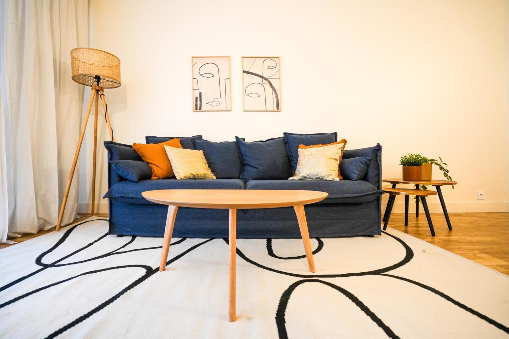 Apartment 15 *