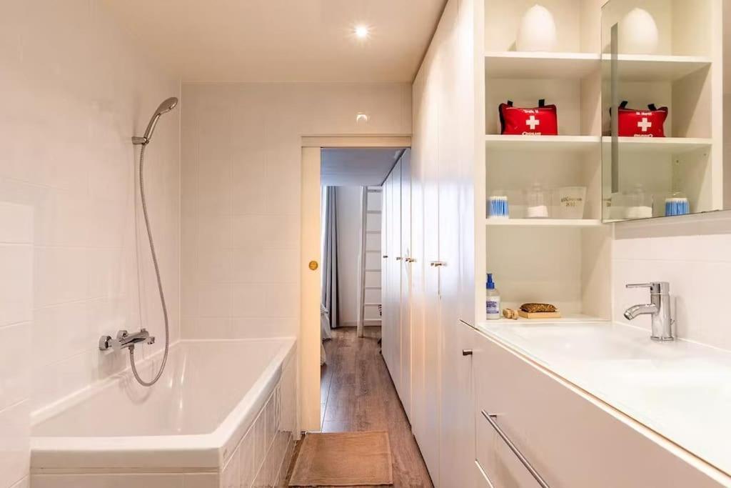 Maison Antoinette - Maison Nomade Chic Apartment