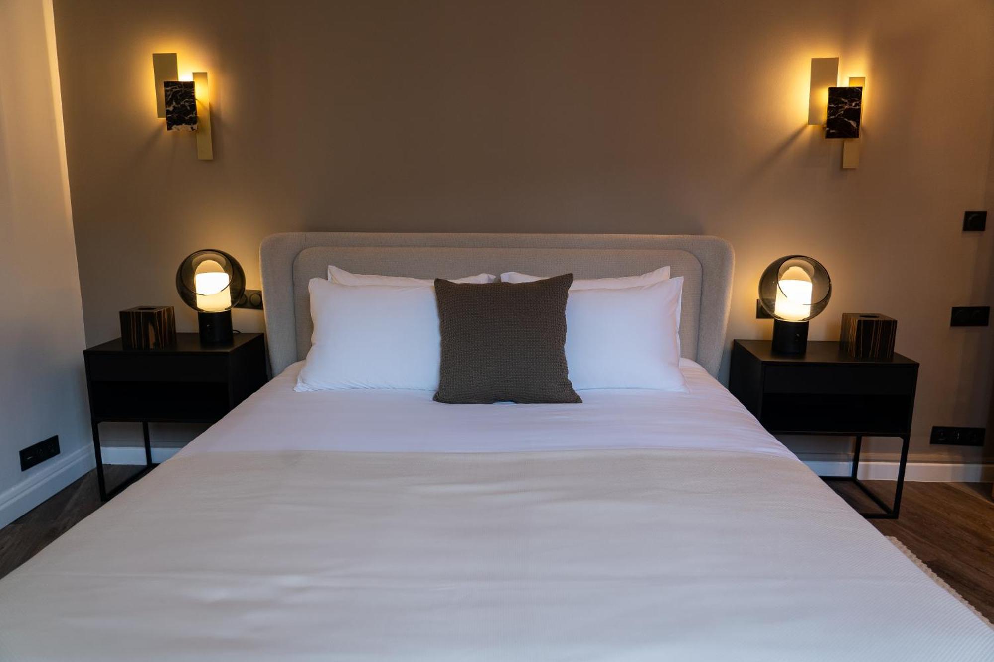 Signature Champs Elysees Apartment Paris