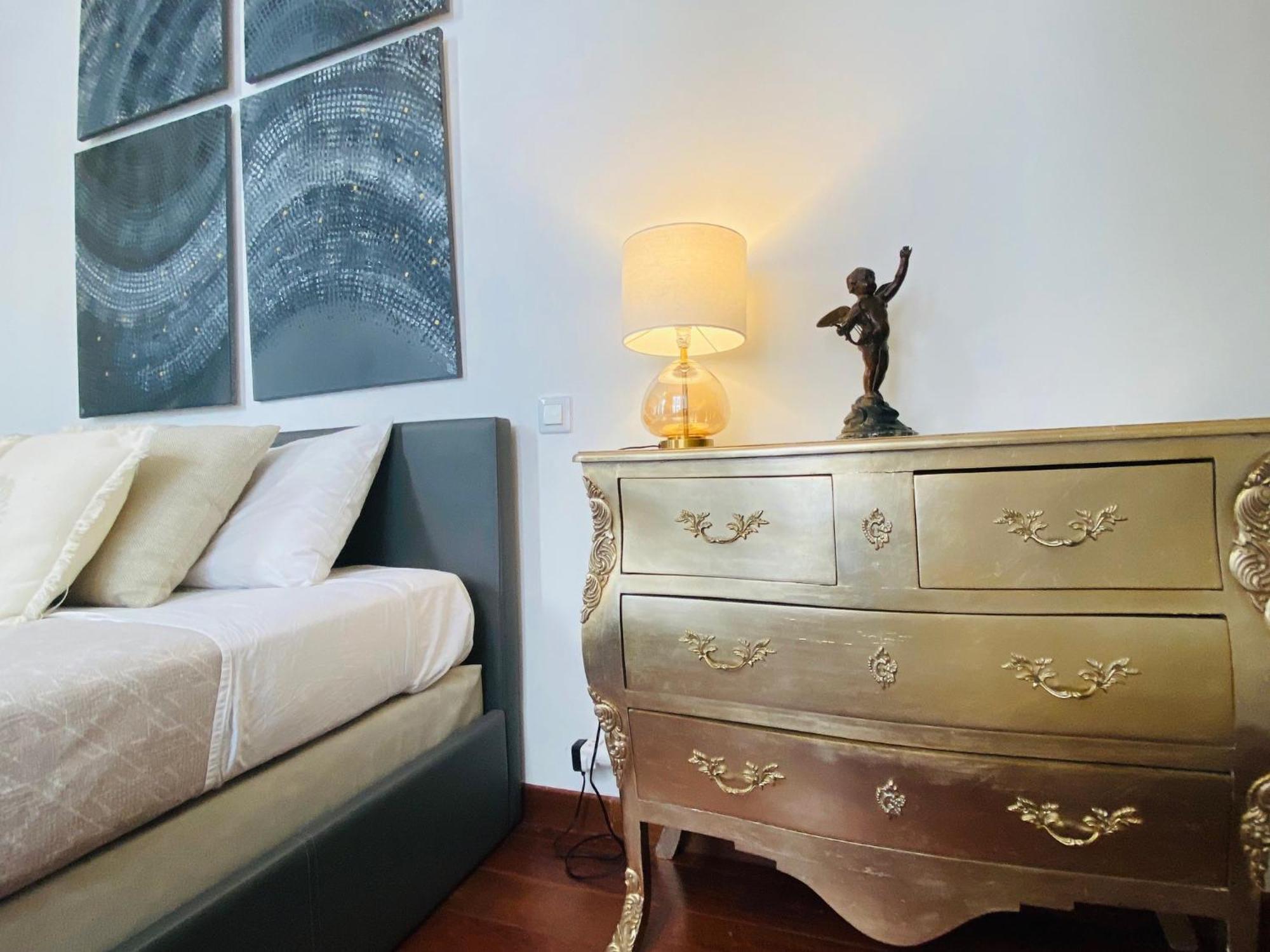 Apartment Romantic Near Le Marais Paris
