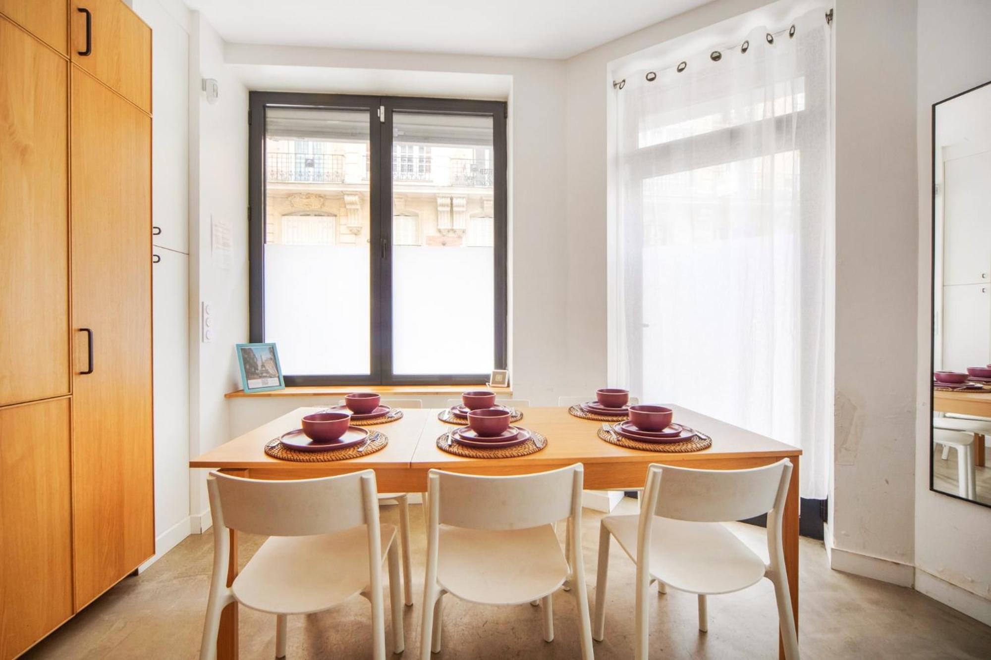 Large Flat Very Close To Montmartre * Paris
