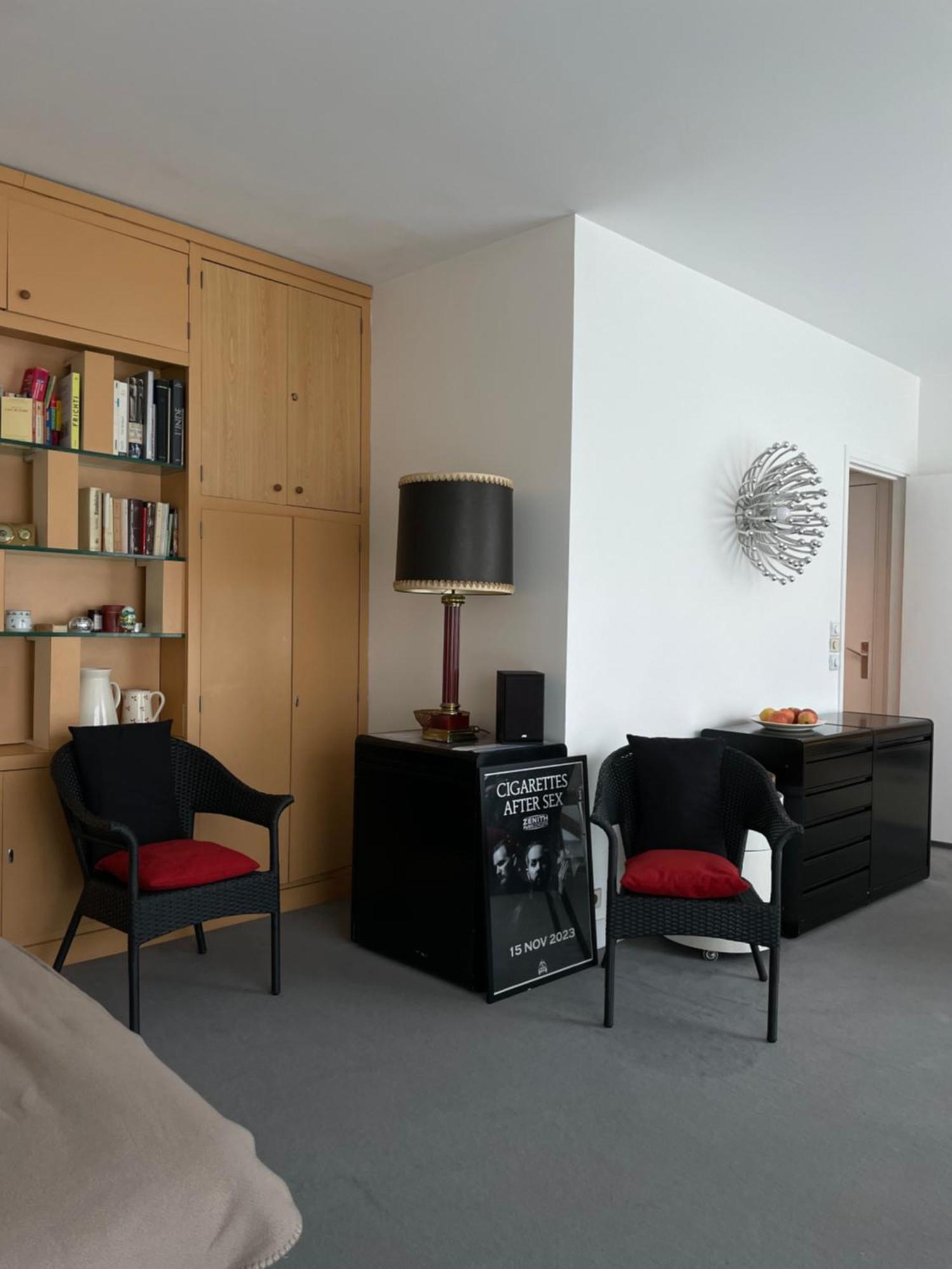 Apartamento Big With Terrace & Central Location