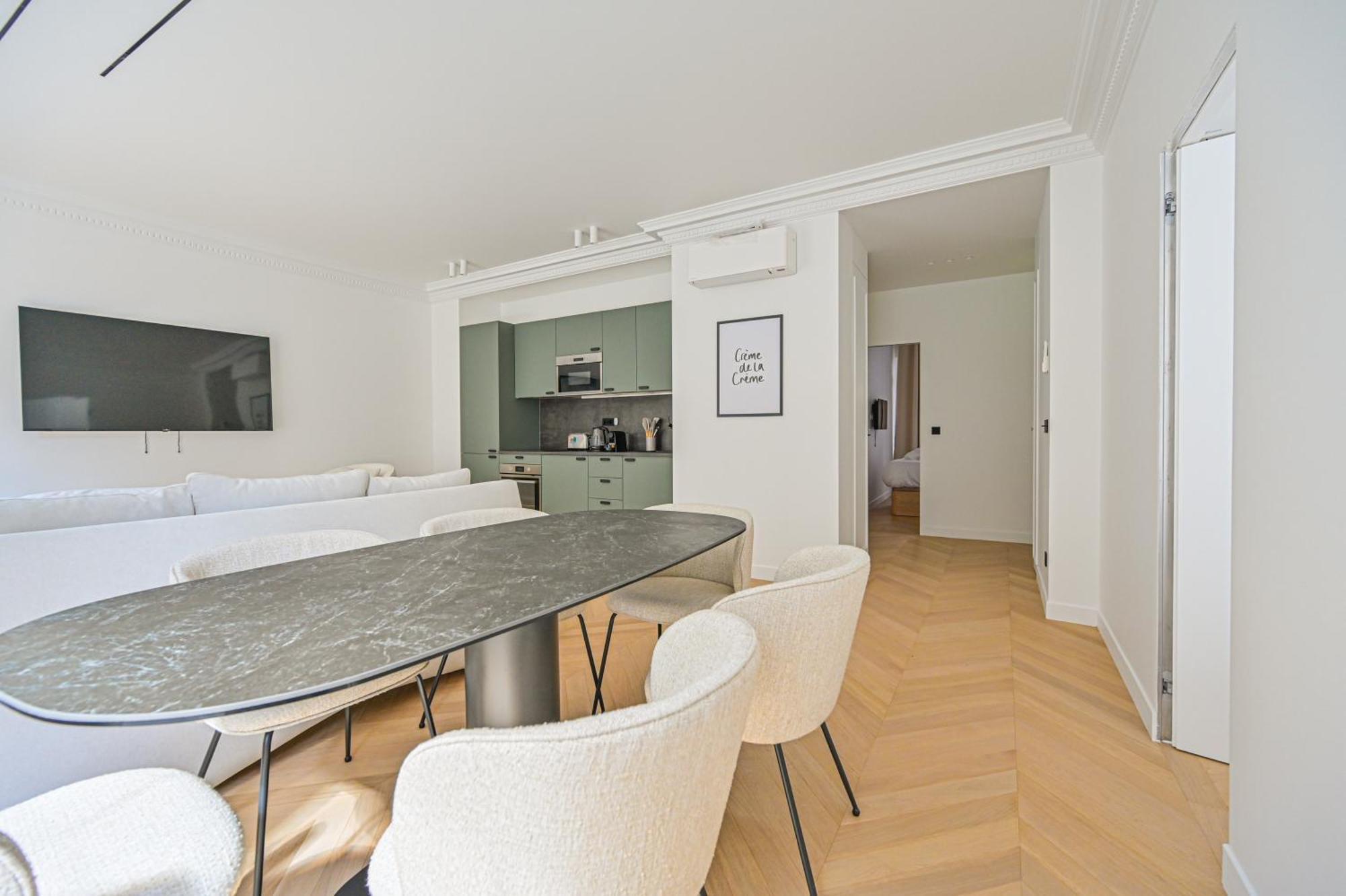 Luxurious & Famous Parisian Flat Apartment Paris