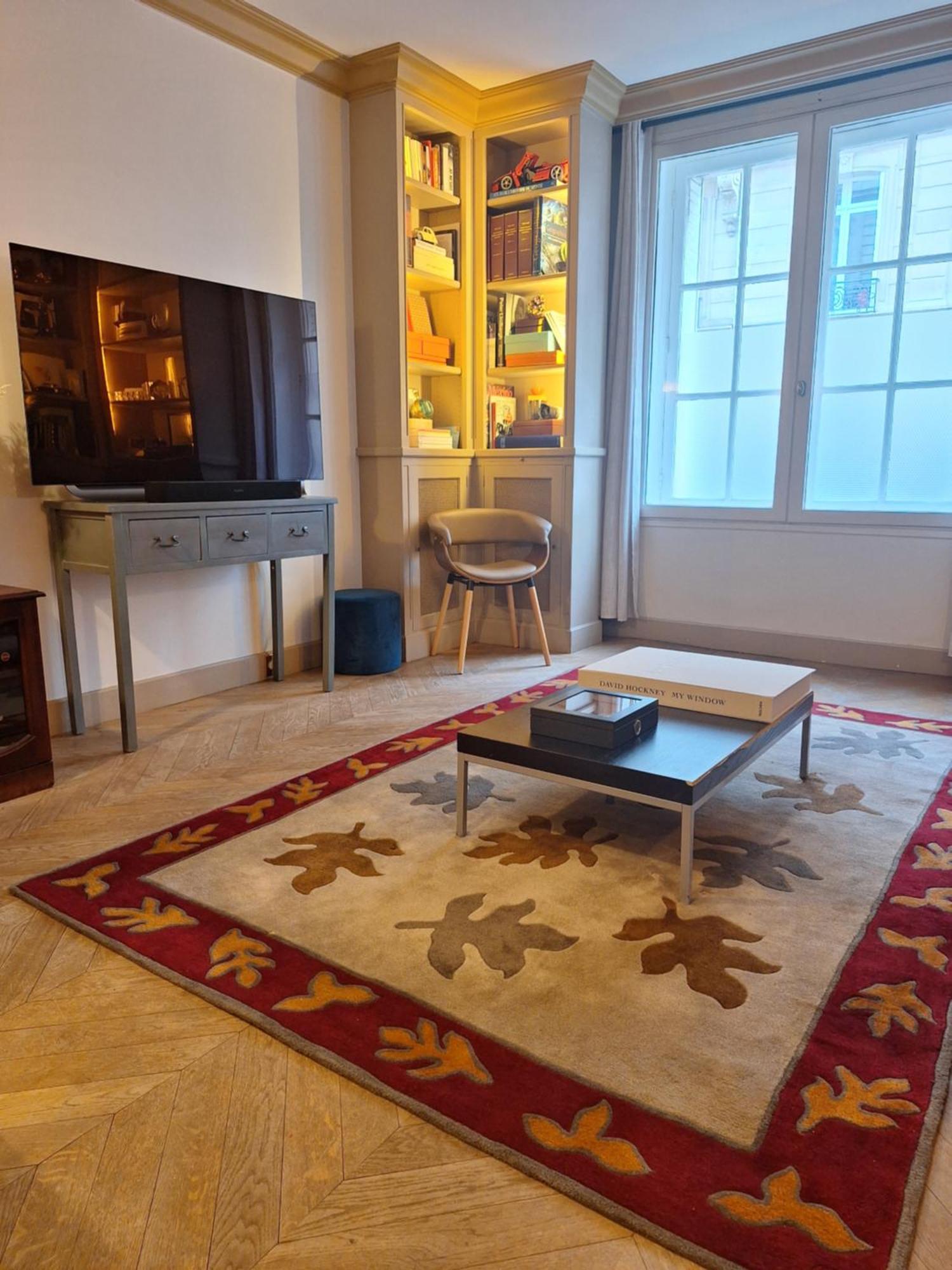 Triplex, Parc Monceau Apartment Paris