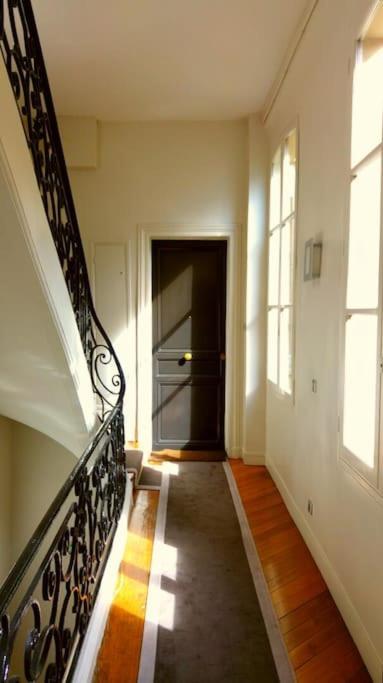 Small Luxurious In The Heart Of Saint Germain Apartment Paris