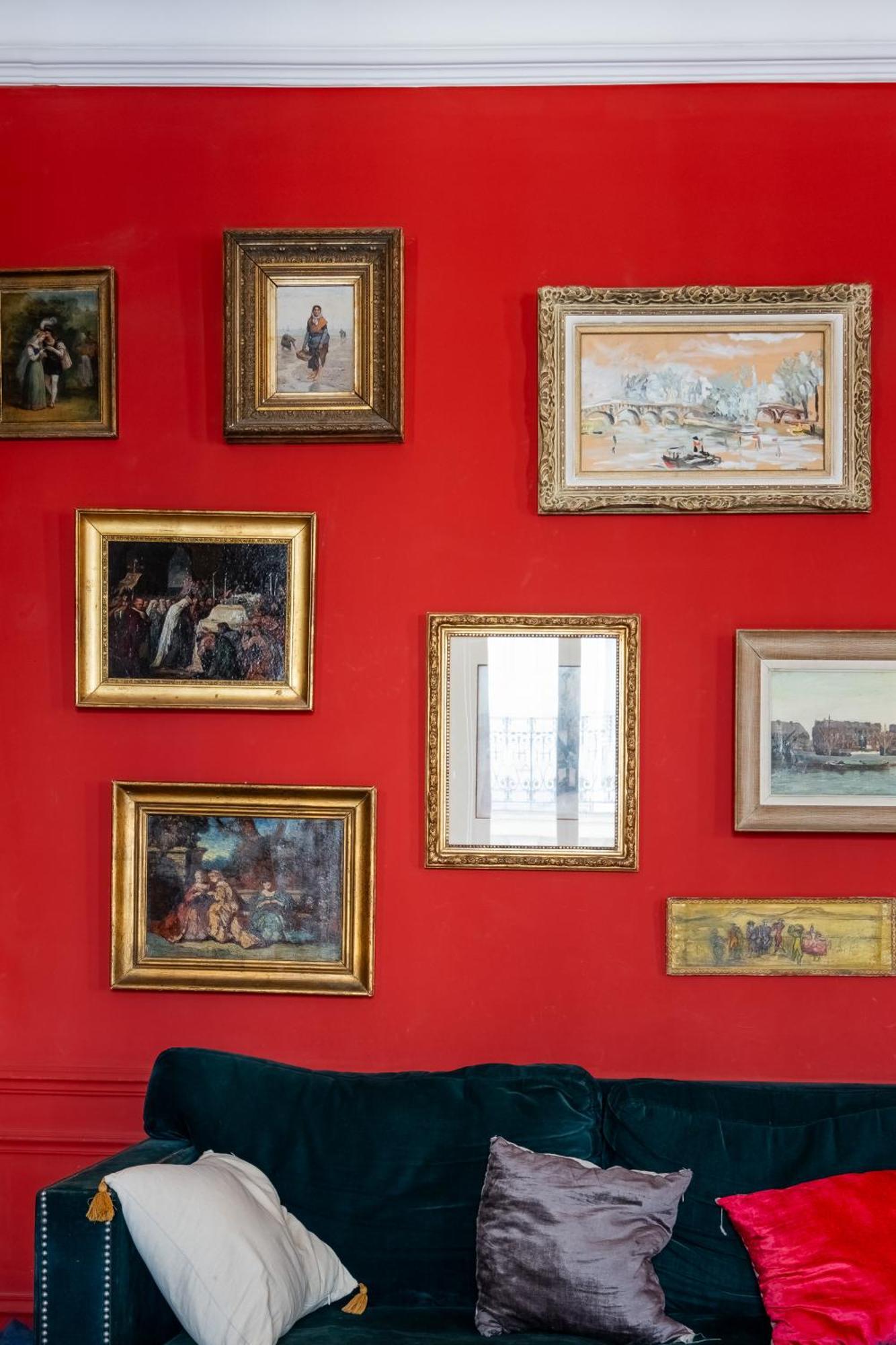 Veeve - The Artist's * Paris