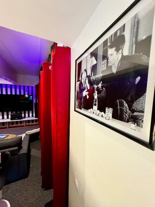 Experience Cinema Immersif Dans Renove Pres De Montmartre Appartement Paris