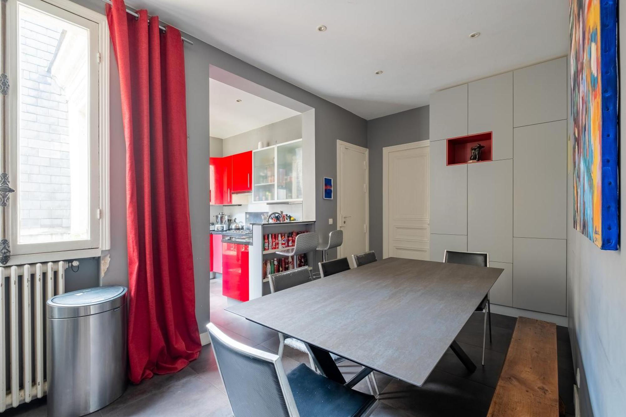 Veeve - The Artist's Apartment *