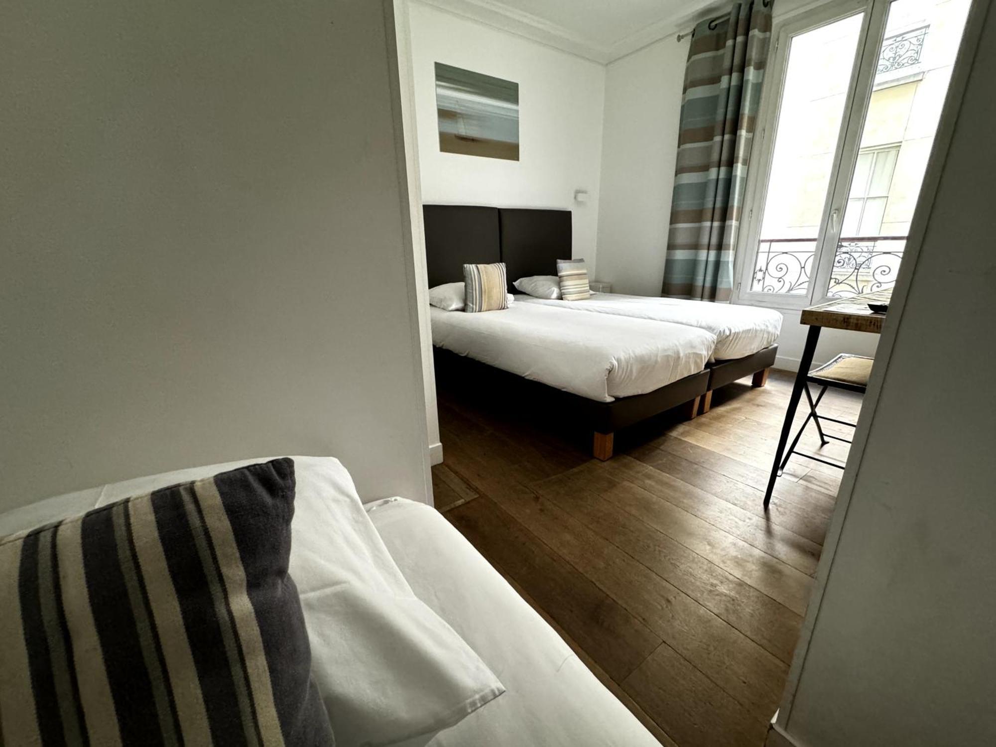 Amiral Hotel Paris