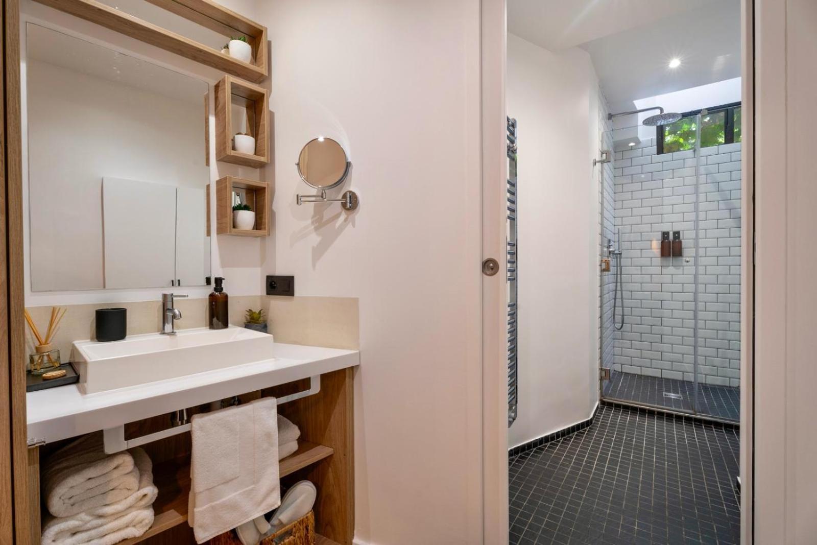 Apartment Cosy A 9 Min A Pied De La Cathedrale Notre Dame Paris