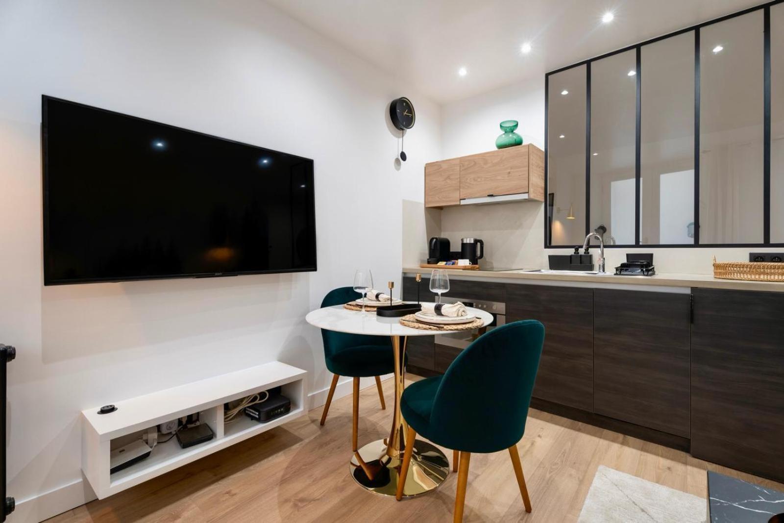 Apartment Cosy A 9 Min A Pied De La Cathedrale Notre Dame Paris