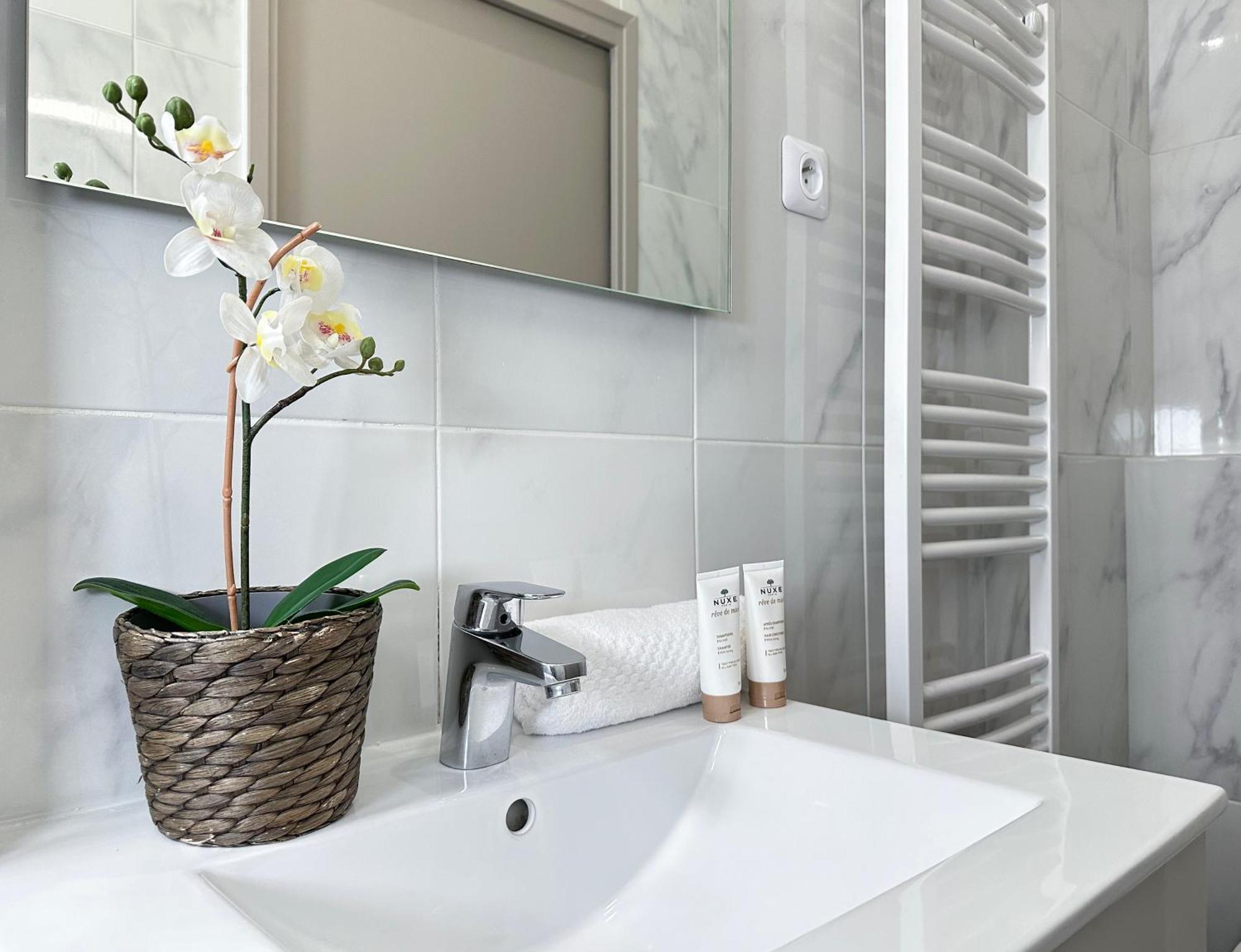 Spacious Studio In Saint-germain-des-pres Apartamento