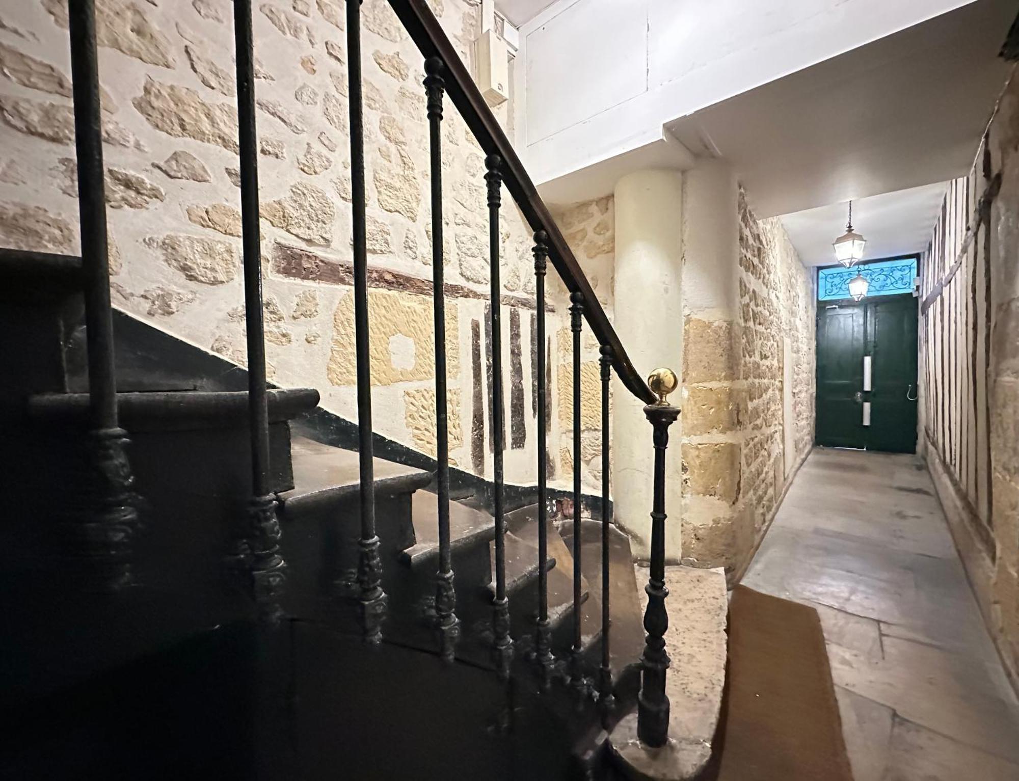 Spacious Studio In Saint-germain-des-pres Apartamento *
