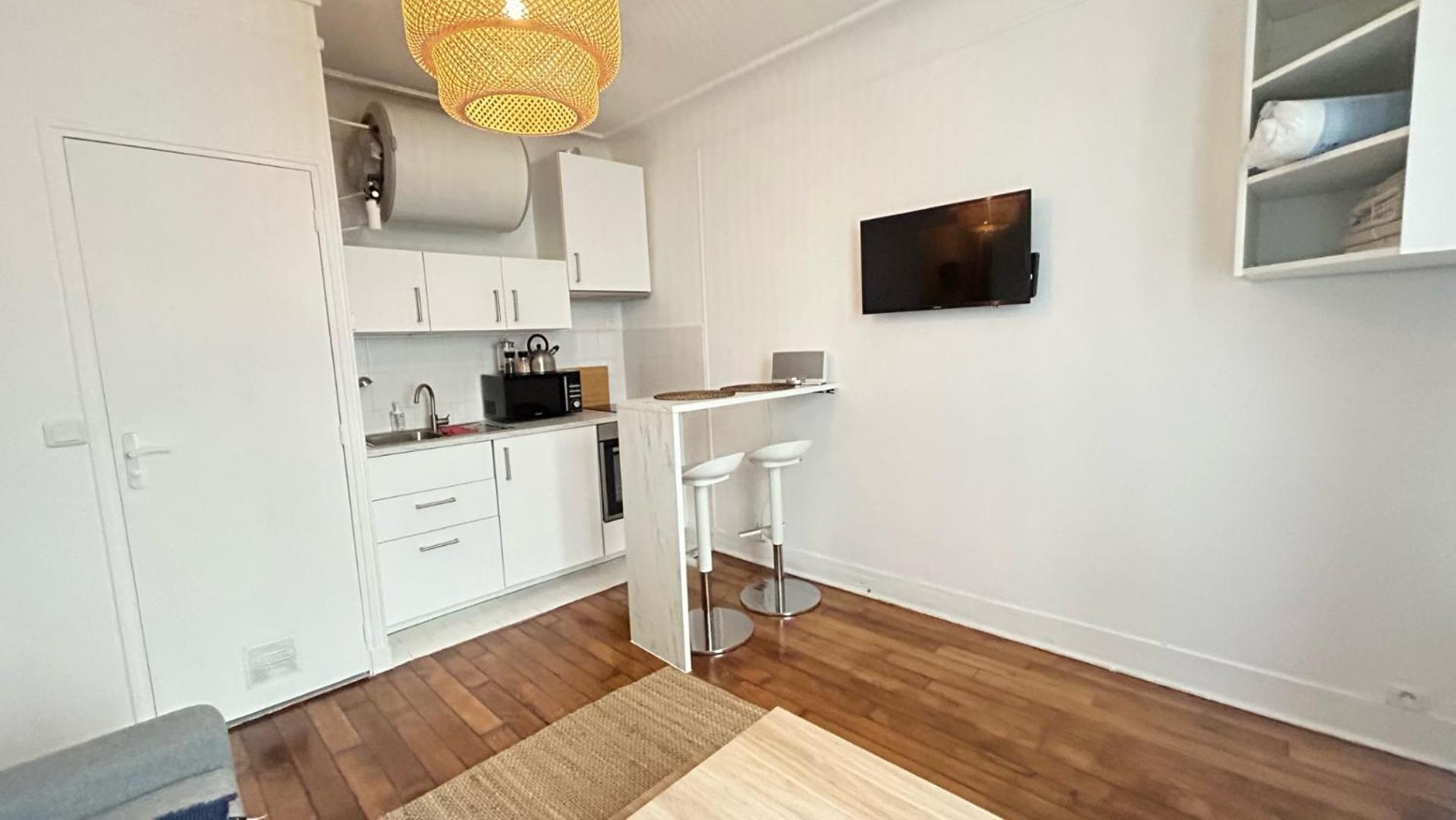 Coquet 14eme Apartment *