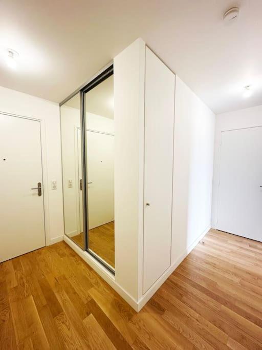 Apartment Charme Parisien Neuf Et Cosy