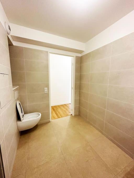 Apartment Charme Parisien Neuf Et Cosy *