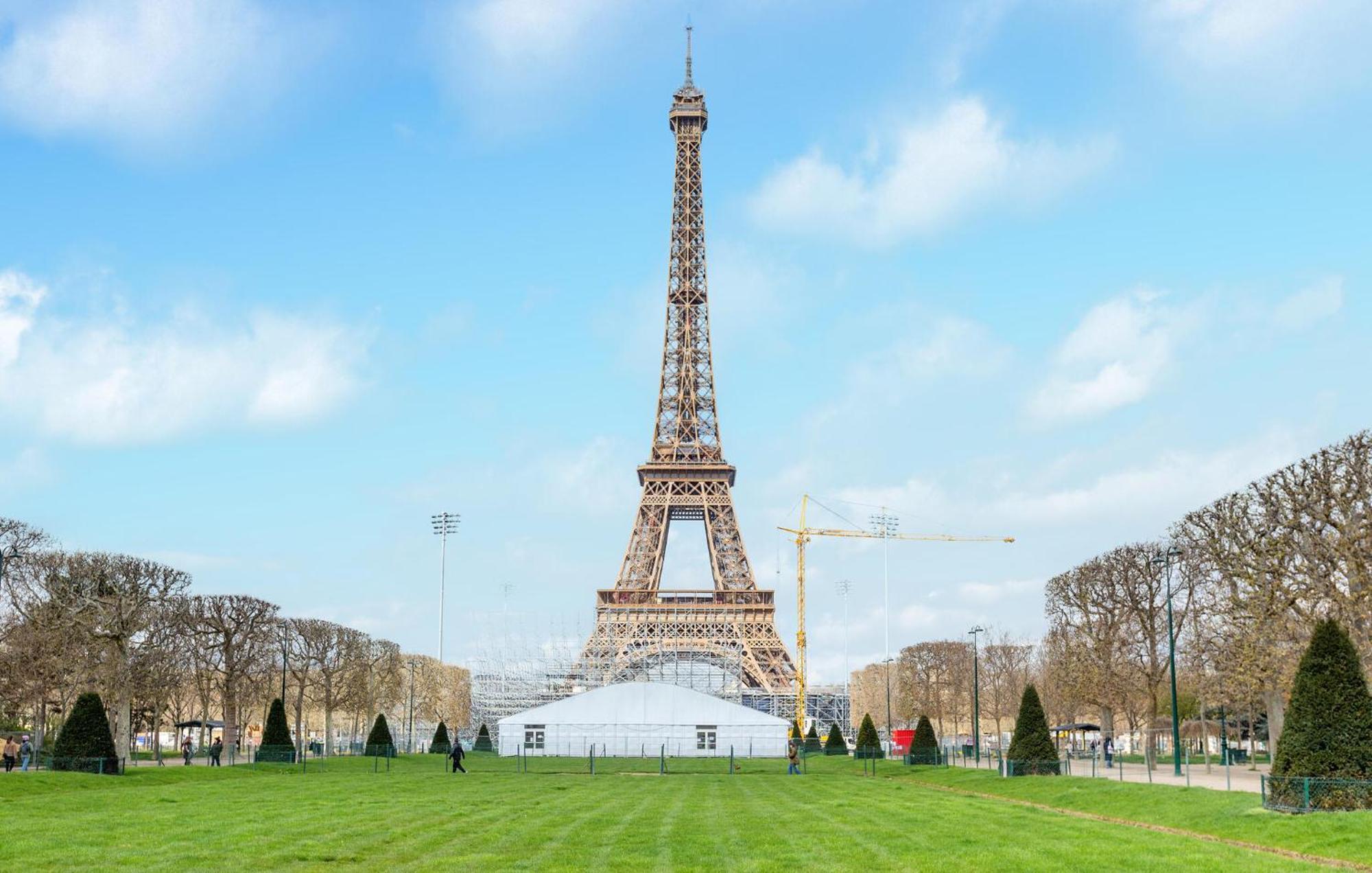 Awesome In With Wifi Paris
