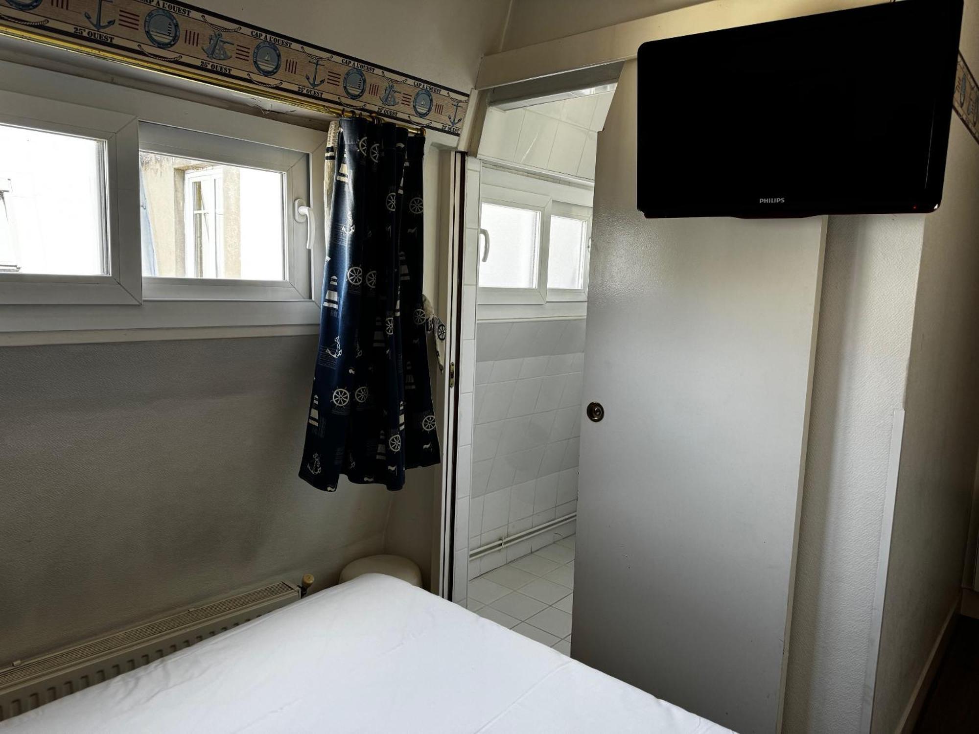 Hotel Amiral 3*