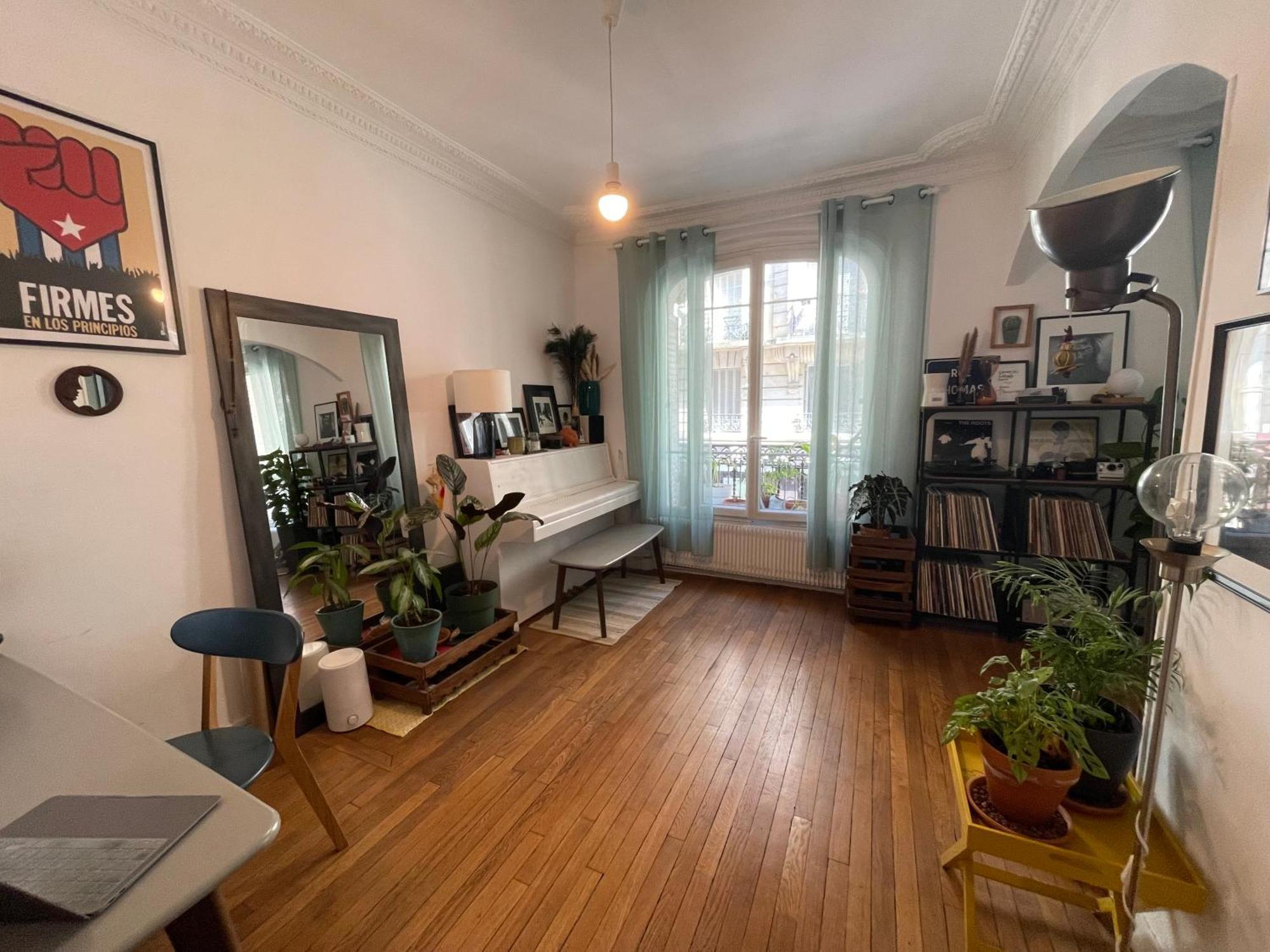 Haussmannian Flat Apartamento