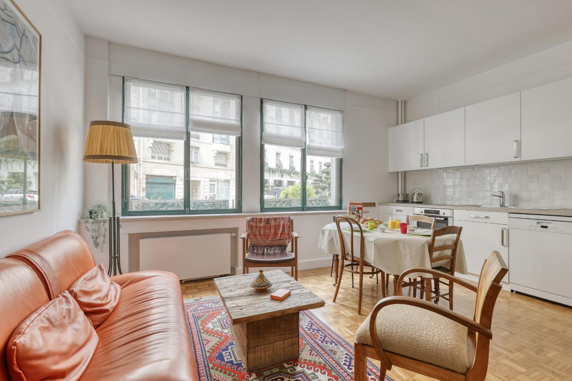 Cute In The Heart Of The Latin District Apartment *