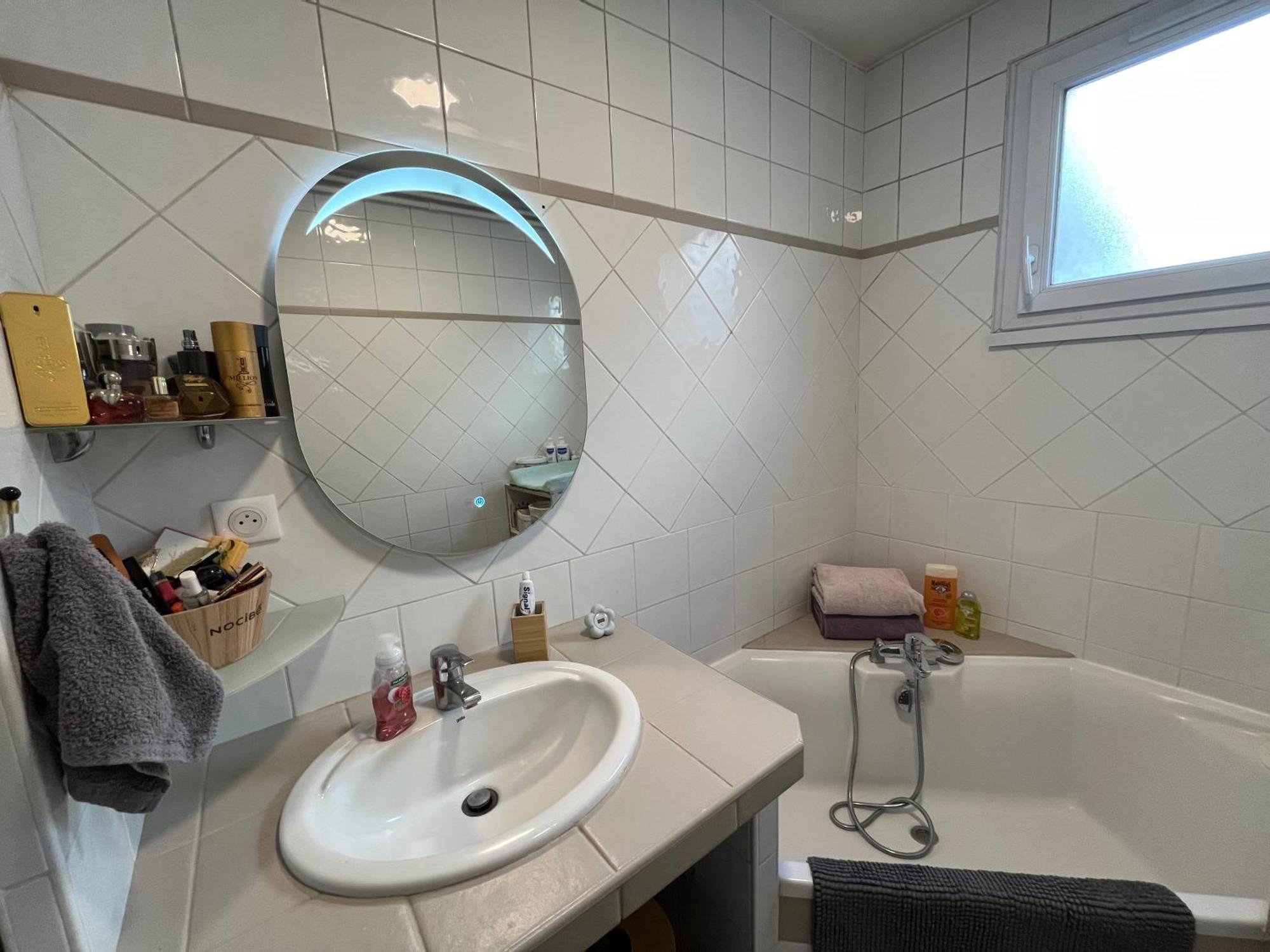 Familial Apartment Paris