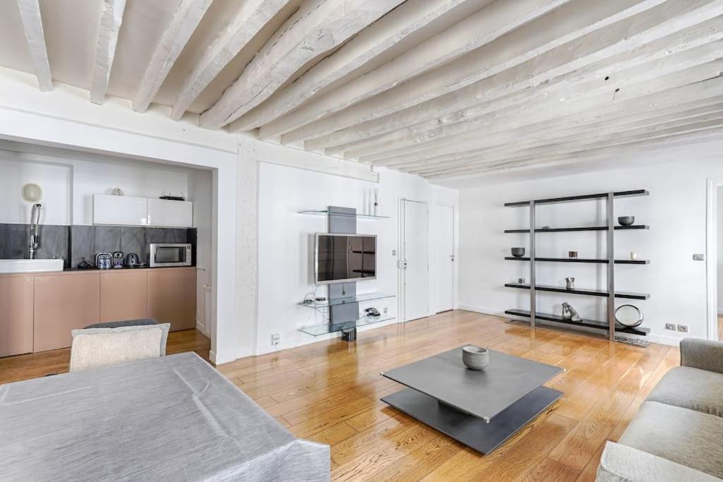 Marais Historical Center Charming 1br Paris
