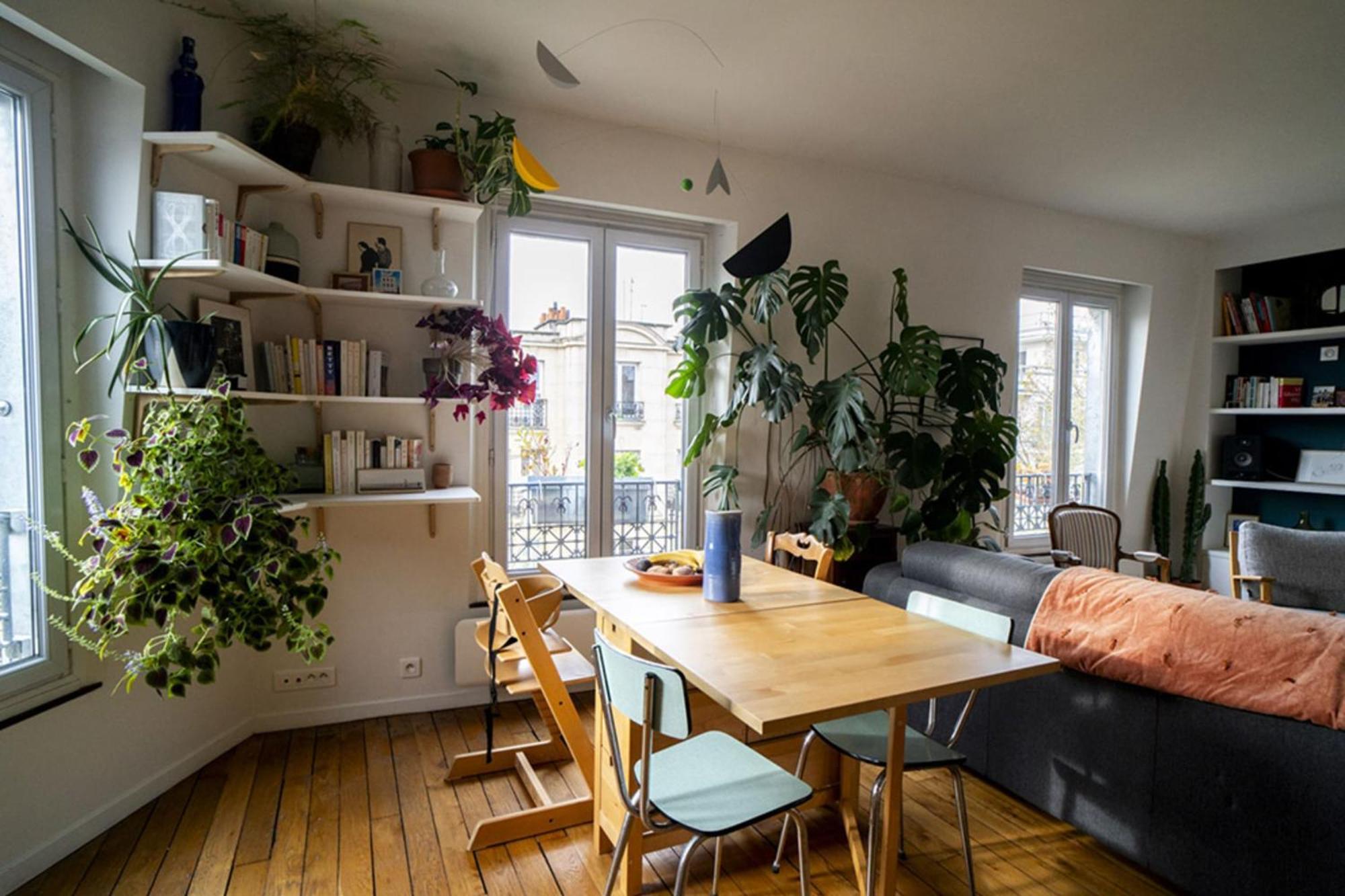 Near Buttes Chaumont Apartment *