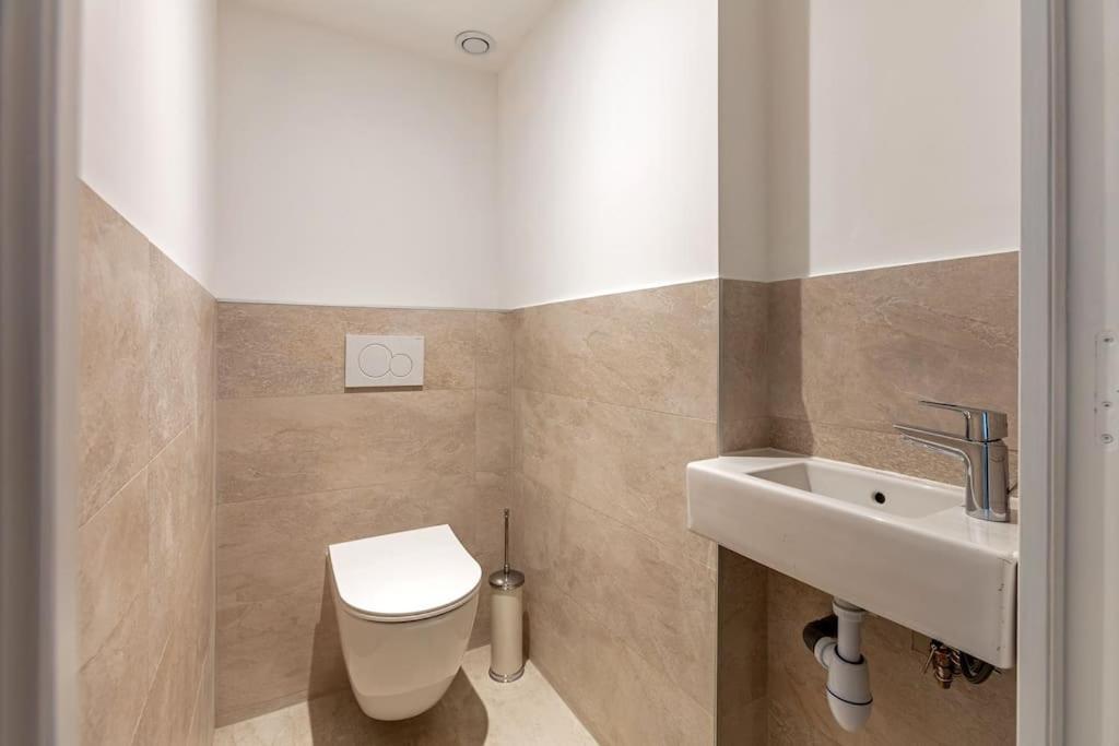 Apartment 6pers#3 Bedrooms#2 Bathrooms#paris 19 Paris