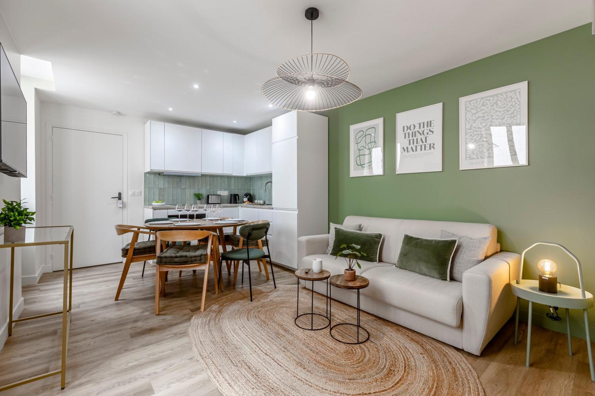 Sweett - Temple Apartment
