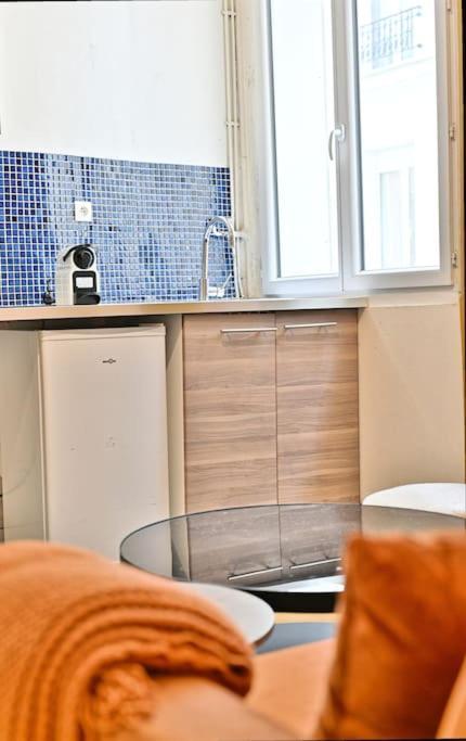 Rez-de-chaussee - Montparnasse Paris