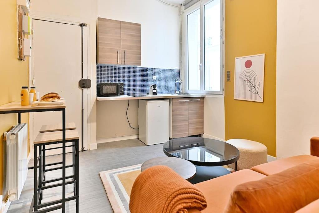 Rez-de-chaussee - Montparnasse Paris