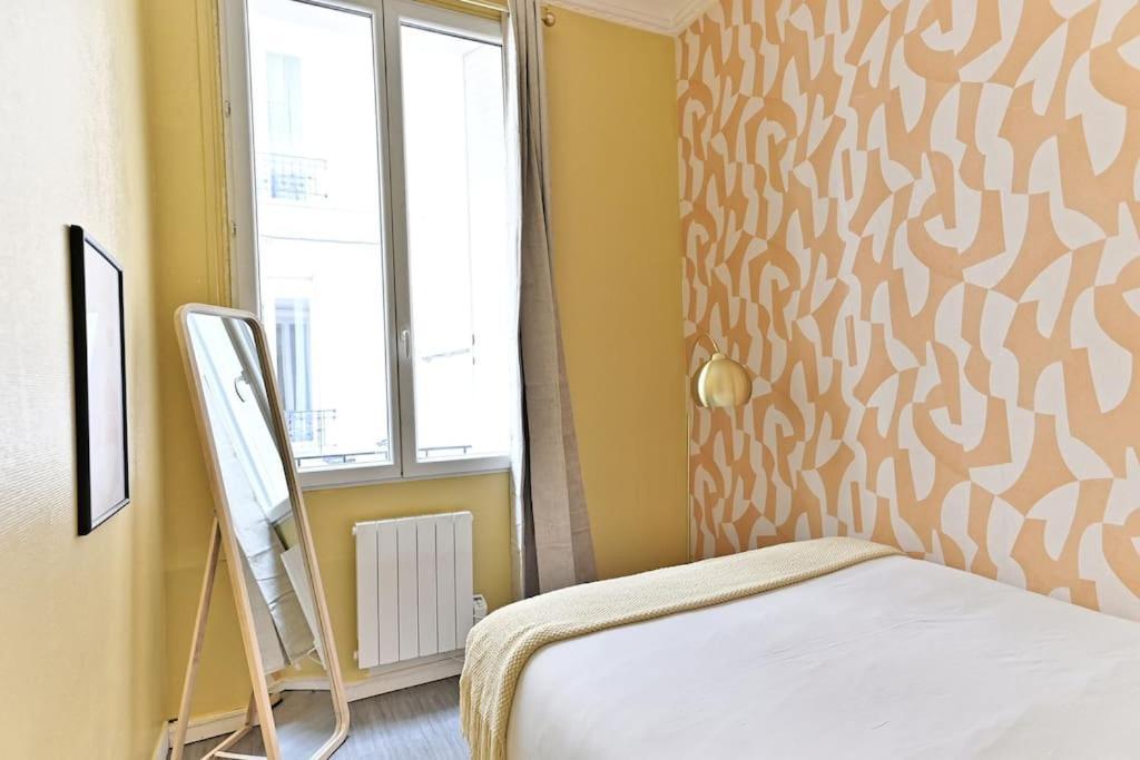 Rez-de-chaussee - Montparnasse * Paris