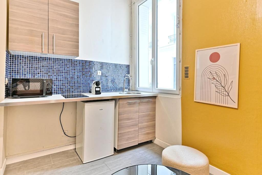 Rez-de-chaussee - Montparnasse Paris