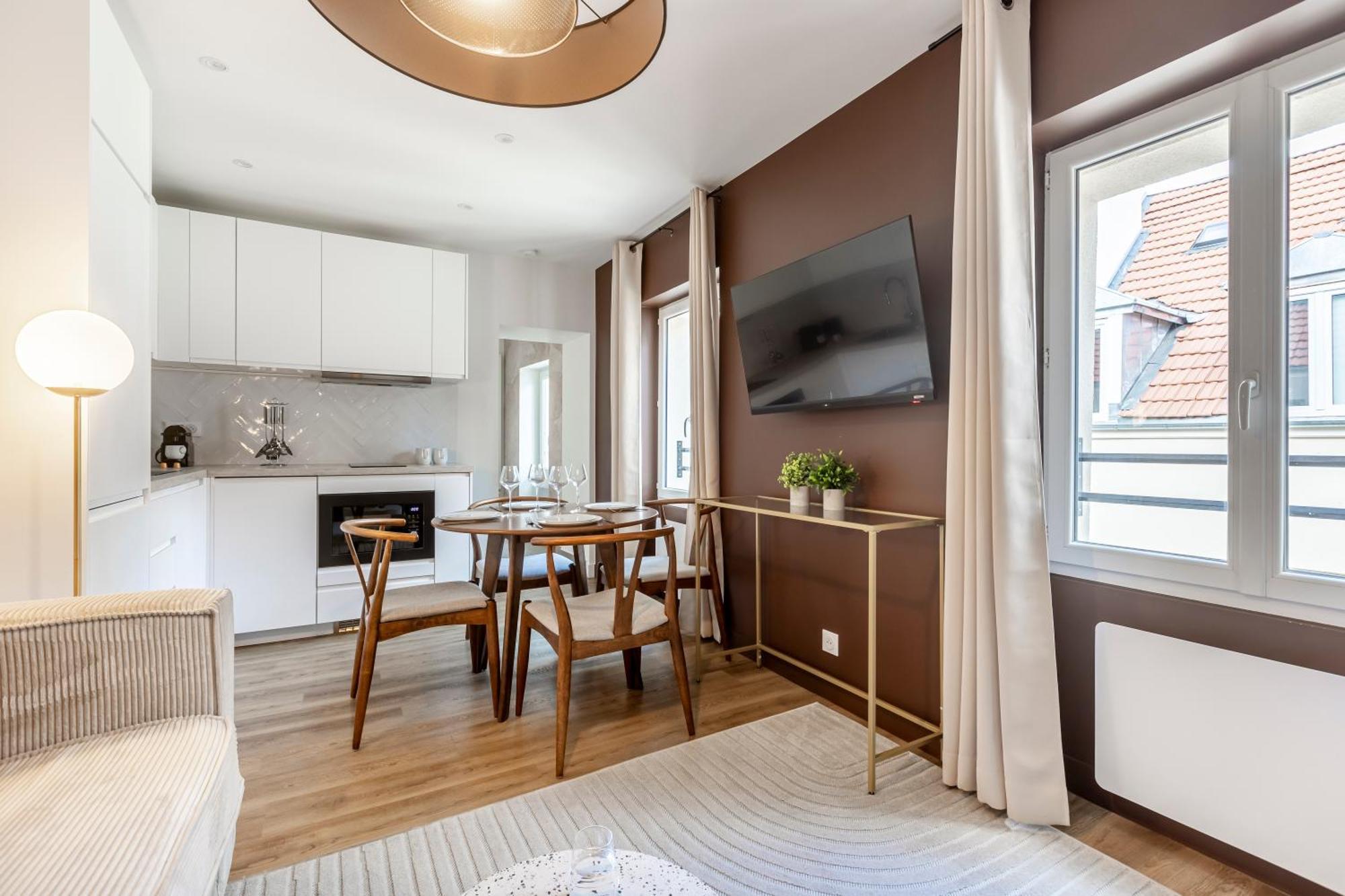 Sweett - Temple Apartment *