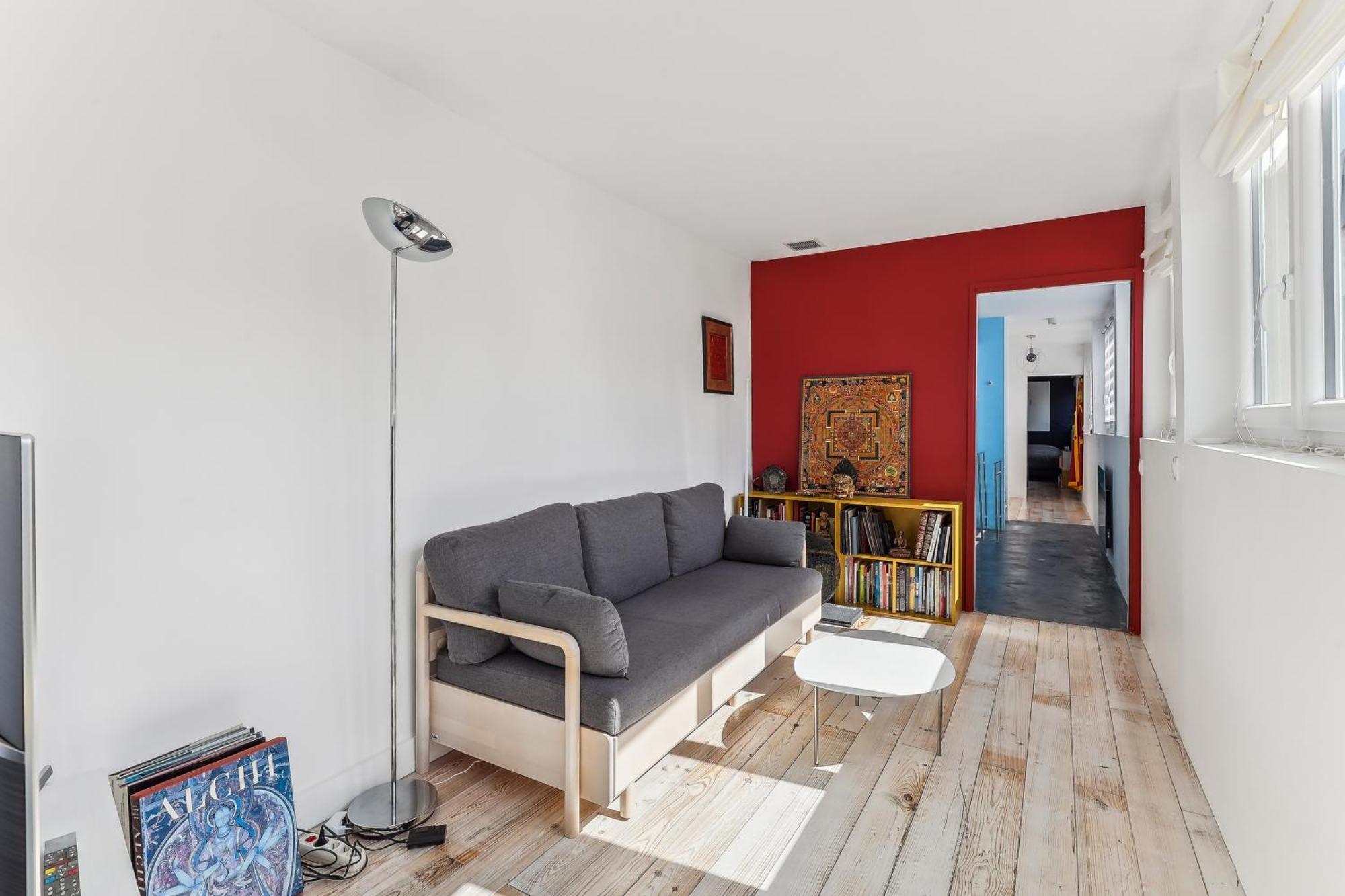 Apartment Ancien Atelier Atypique Tres Lumineux By Weekome