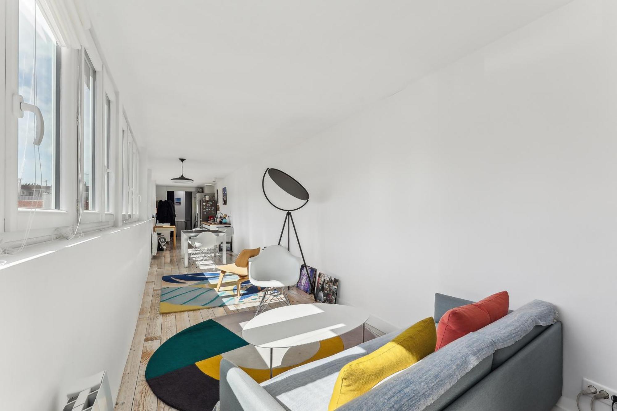 Apartment Ancien Atelier Atypique Tres Lumineux By Weekome Paris