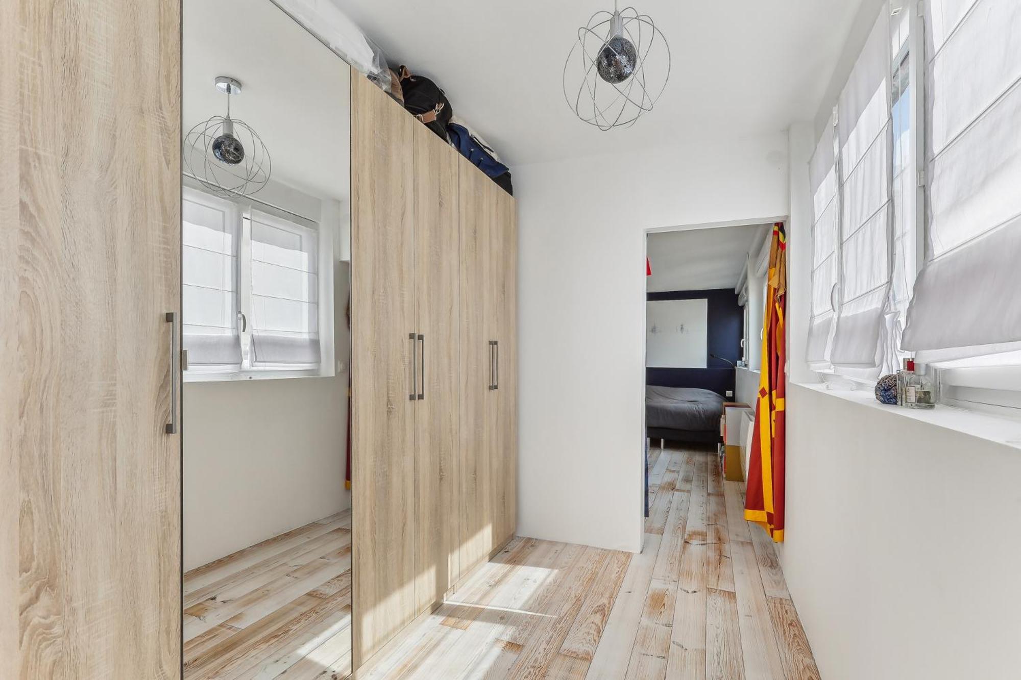 Ancien Atelier Atypique Tres Lumineux By Weekome * Paris